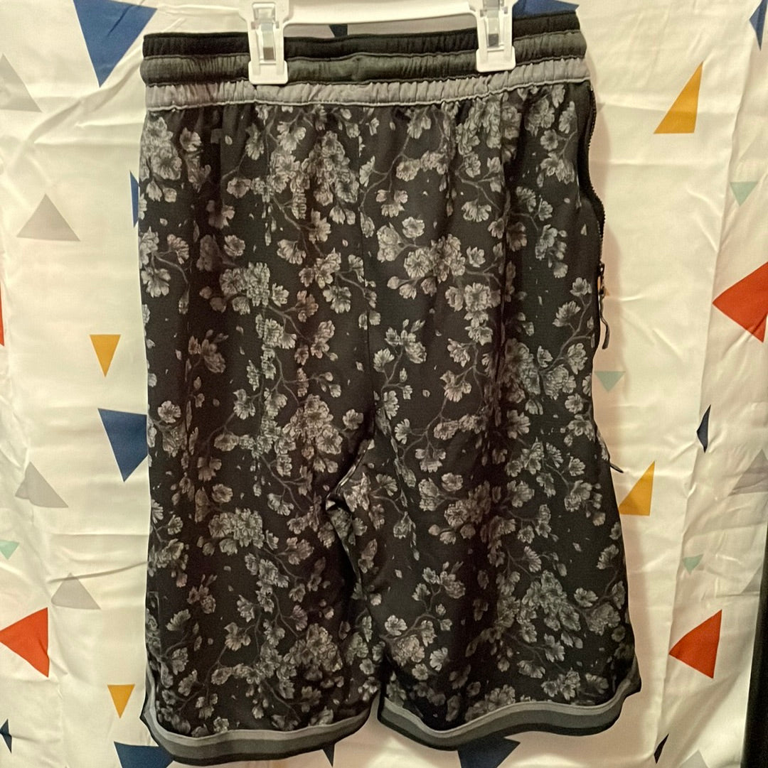 Nike Dri-Fit Shorts. Cherry Blossom Size Small