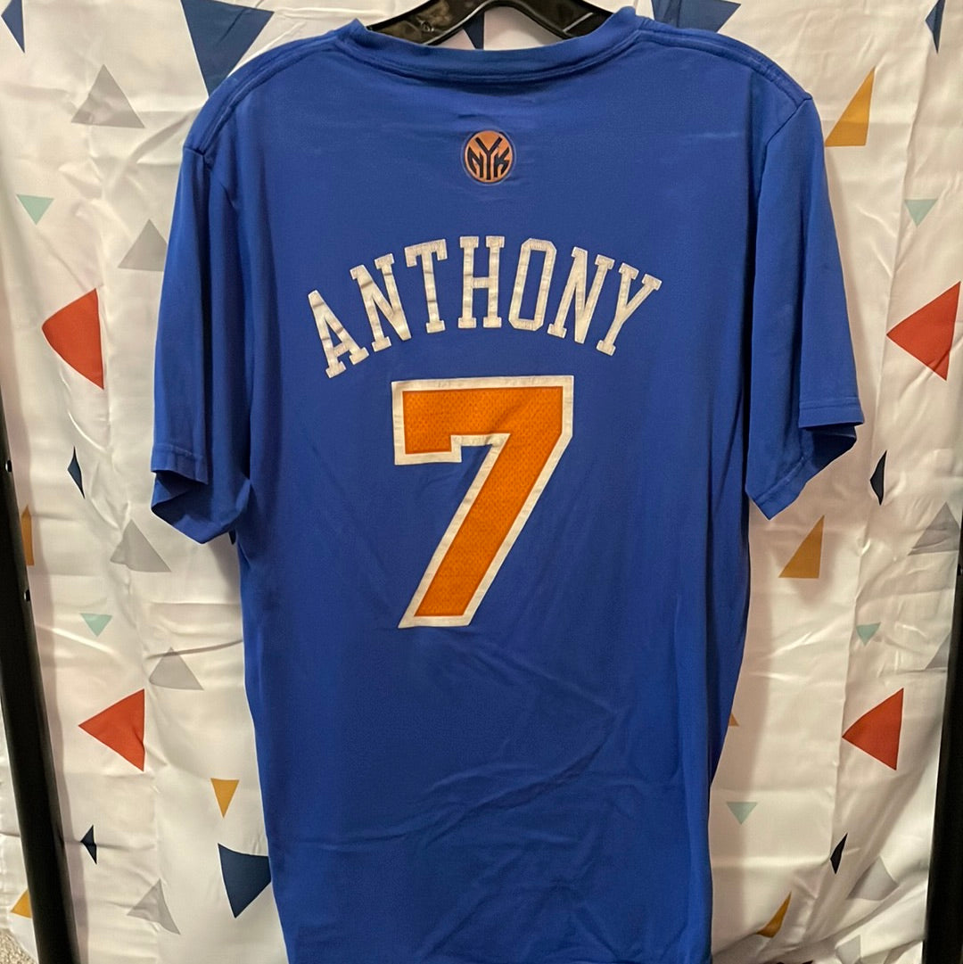 New York Knicks Carmelo Anthony Shirt. Size Medium